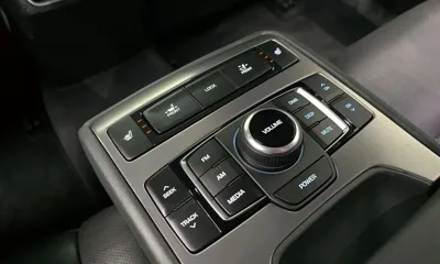 Hyundai Genesis 2015, 63160 км, за 8210.72 USD - фото 19