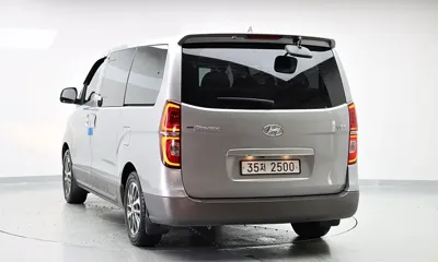 Hyundai Starex 2019, 69014 км, за 11124.13 USD