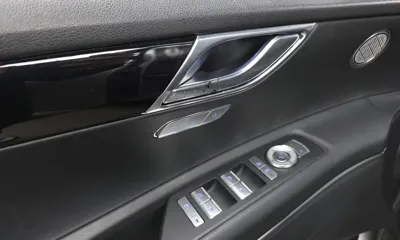 Genesis GV80 2020, 121039 км, за 18870.87 USD - фото 29