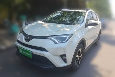 Toyota RAV4 · 2016 год