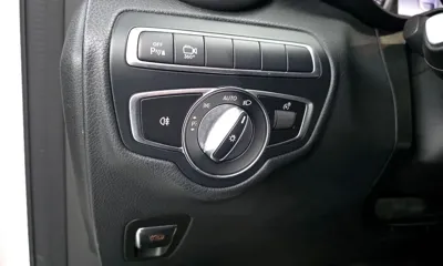 Mercedes-Benz GLC-Class 2019, 107490 км, за 19697.06 USD - фото 18