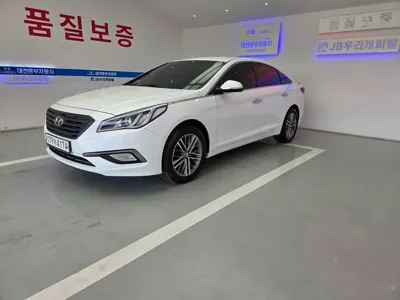 Hyundai Sonata 2016, 203049 км, за 3741.63 USD