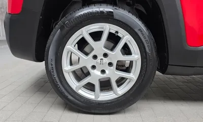 Jeep Renegade 2021, 119845 км, за 7745.83 USD