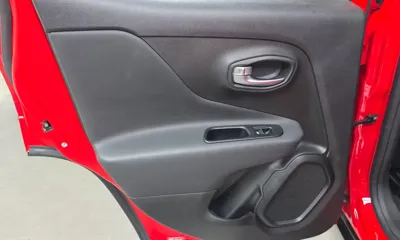 Jeep Renegade 2021, 119845 км, за 7745.83 USD - фото 25