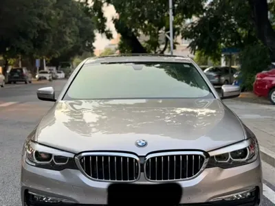 BMW 5 Series 2017, 90000 км, за 15567.68 USD