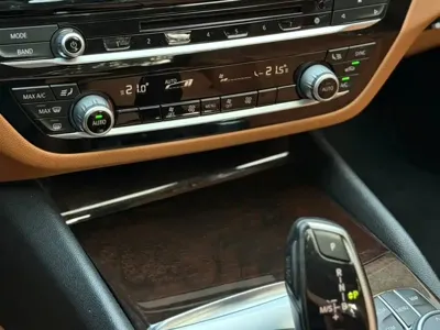 BMW 5 Series 2017, 90000 км, за 15611.76 USD - фото 9