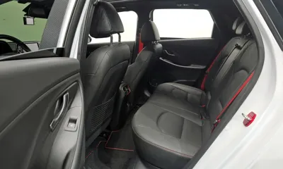 Hyundai i30 2020, 112606 км, за 10331.12 USD - фото 13