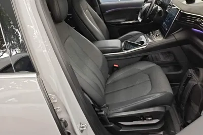 Nio EC6 2020, 55500 км, за 17741 USD - фото 24