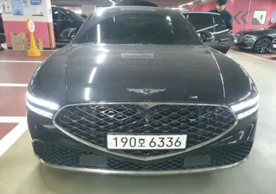 Genesis G90 · 2022 год