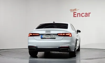 Audi A5 2022, 74731 км, за 21792.89 USD