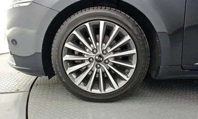 Kia K7 2018, 115327 км, за 9130.32 USD