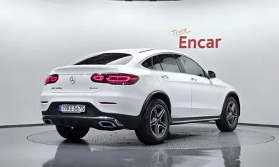 Mercedes-Benz GLC-Class 2022, 3976 км, за 32461.65 USD