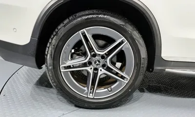 Mercedes-Benz GLC-Class 2022, 3976 км, за 32461.65 USD