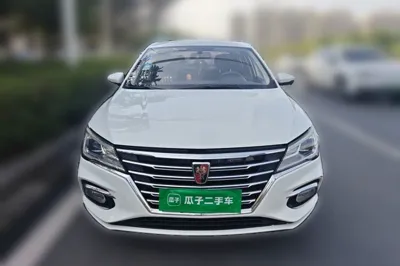Roewe i5 2019, 59600 км, за 4425 USD