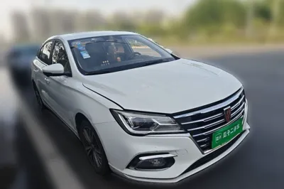 Roewe i5 2019, 59600 км, за 4425 USD