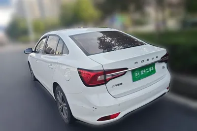 Roewe i5 2019, 59600 км, за 4425 USD