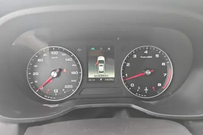 Roewe i5 2019, 59600 км, за 4425 USD - фото 11