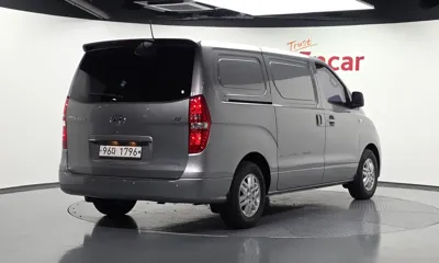 Hyundai Starex 2018, 174727 км, за 5732.9 USD