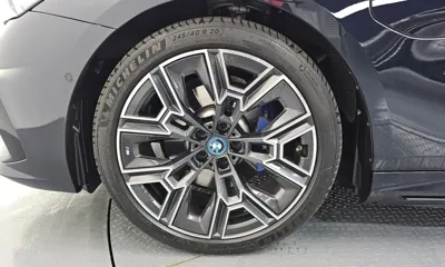 BMW 5-Series 2024, 15557 км, за 46934.49 USD