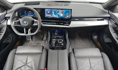 BMW 5-Series 2024, 15557 км, за 46934.49 USD - фото 7