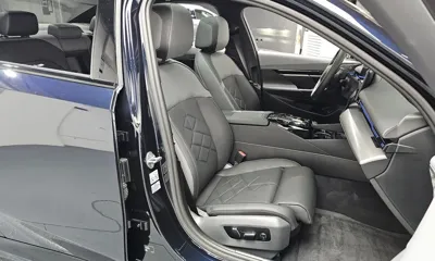 BMW 5-Series 2024, 15557 км, за 46934.49 USD - фото 26