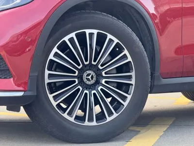 Mercedes-Benz GLC 2018, 56000 км, за 17577.84 USD