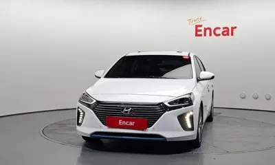 Hyundai Ioniq 2016, 82619 км, за 8977.37 USD
