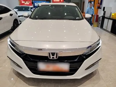Honda Accord 2020, 81600 км, за 13581.26 USD