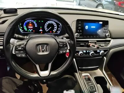 Honda Accord 2020, 81600 км, за 13581.26 USD - фото 10