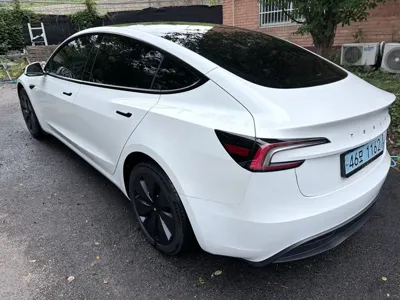 Tesla Model 3 2024, 7800 км, за 13128.53 USD
