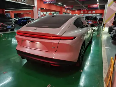 Nio ET5 2024, 46000 км, за 17234.91 USD