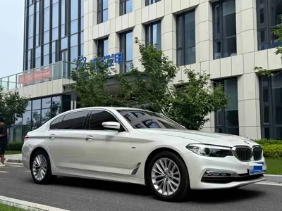 BMW 5 Series 2018, 132000 км, за 16178.21 USD