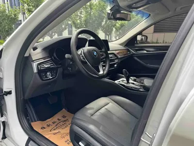 BMW 5 Series 2018, 132000 км, за 16032.74 USD - фото 6