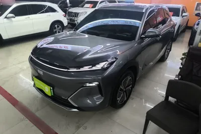 Geely Galaxy Galaxy Xingjian 7 EM-i · 2025 год