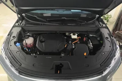 Geely Galaxy Galaxy Xingjian 7 EM-i 2025, 29400 км, за 14935 USD - фото 28