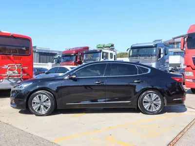 Kia K7 2018, 186000 км, за 7028.37 USD
