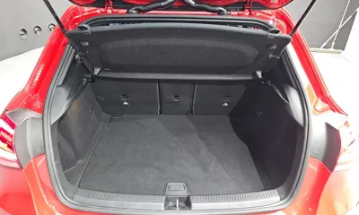 Mercedes-Benz A-Class 2019, 18518 км, за 13004.17 USD - фото 20