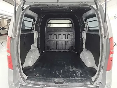 Hyundai Starex 2019, 144812 км, за 7148.48 USD - фото 16