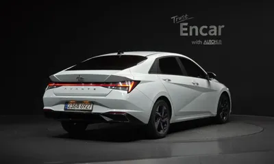 Hyundai Avante 2021, 27608 км, за 13178.8 USD