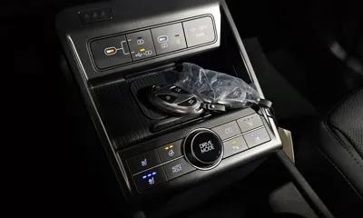 Hyundai Kona 2025, 6827 км, за 19245.92 USD - фото 18