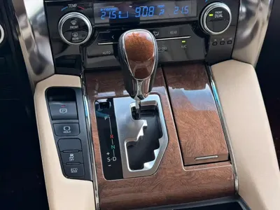 Toyota Alphard 2017, 230000 км, за 49734.17 USD - фото 9