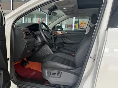 Volkswagen Tharu 2022, 44000 км, за 18690.26 USD - фото 7
