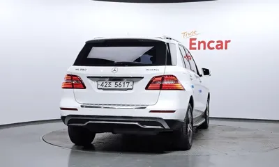 Mercedes-Benz M-Class 2014, 162072 км, за 9006.62 USD