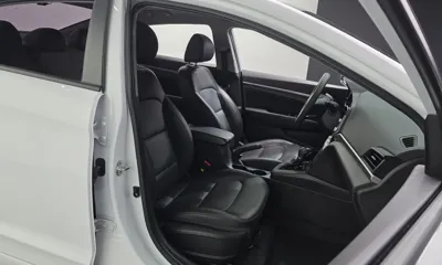 Hyundai Avante 2020, 55073 км, за 7811.47 USD - фото 12