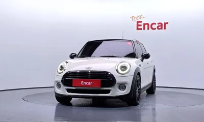 MINI Cooper 2019, 49699 км, за 10093.11 USD