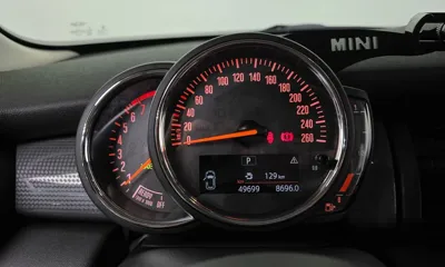 MINI Cooper 2019, 49699 км, за 10093.11 USD - фото 8