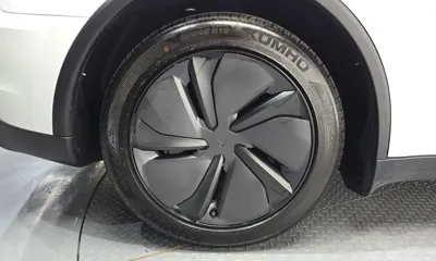 Tesla Model Y 2026, 2468 км, за 35122.33 USD