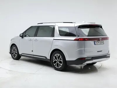 Kia Canival 2021, 89974 км, за 16263.35 USD