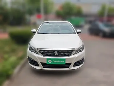 Peugeot 308 2017, 53400 км, за 4538.15 USD