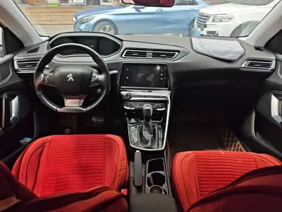 Peugeot 308 2017, 53400 км, за 4538.15 USD